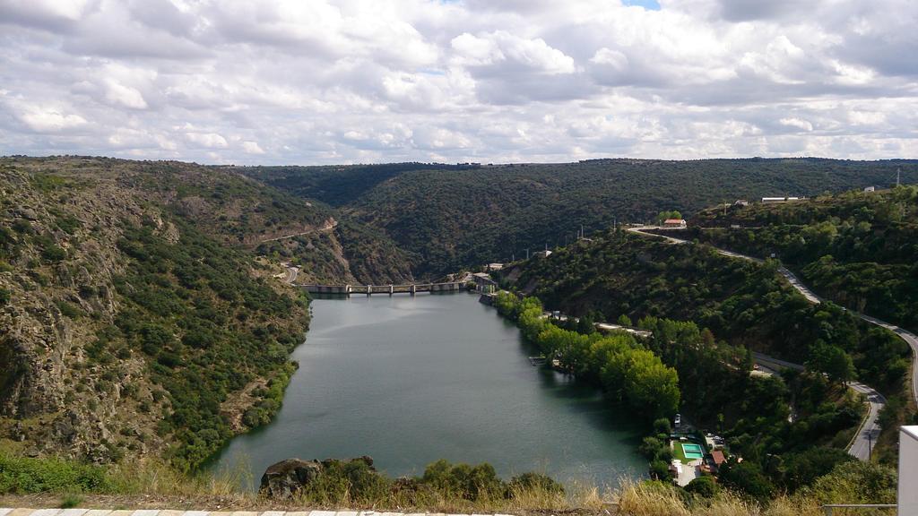Flor Do Douro - Comercio E Hotelaria, Lda Миранда-ду-Дору Экстерьер фото